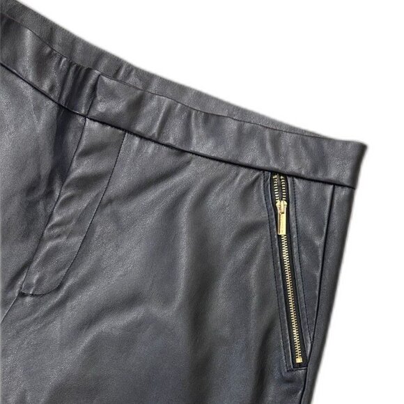 Halston Women's Black Faux Leather Pants with Gold Zipper Pockets Size Large - Picture 5 of 5